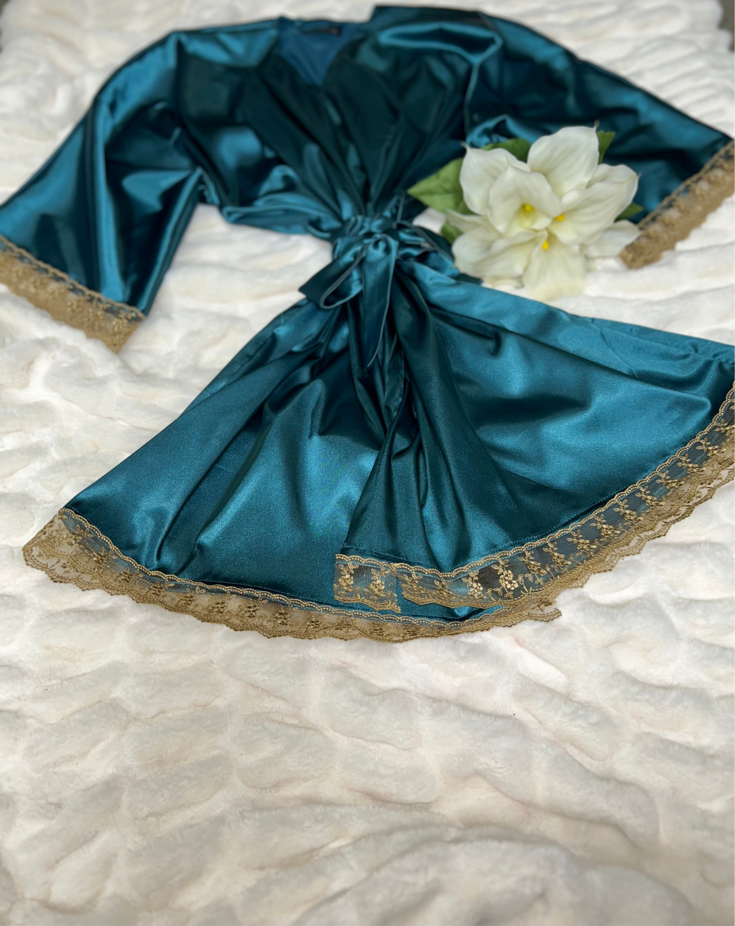 Queenie Robe